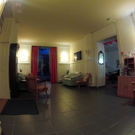 Basicrooms Hotel Unterseen Dış mekan fotoğraf